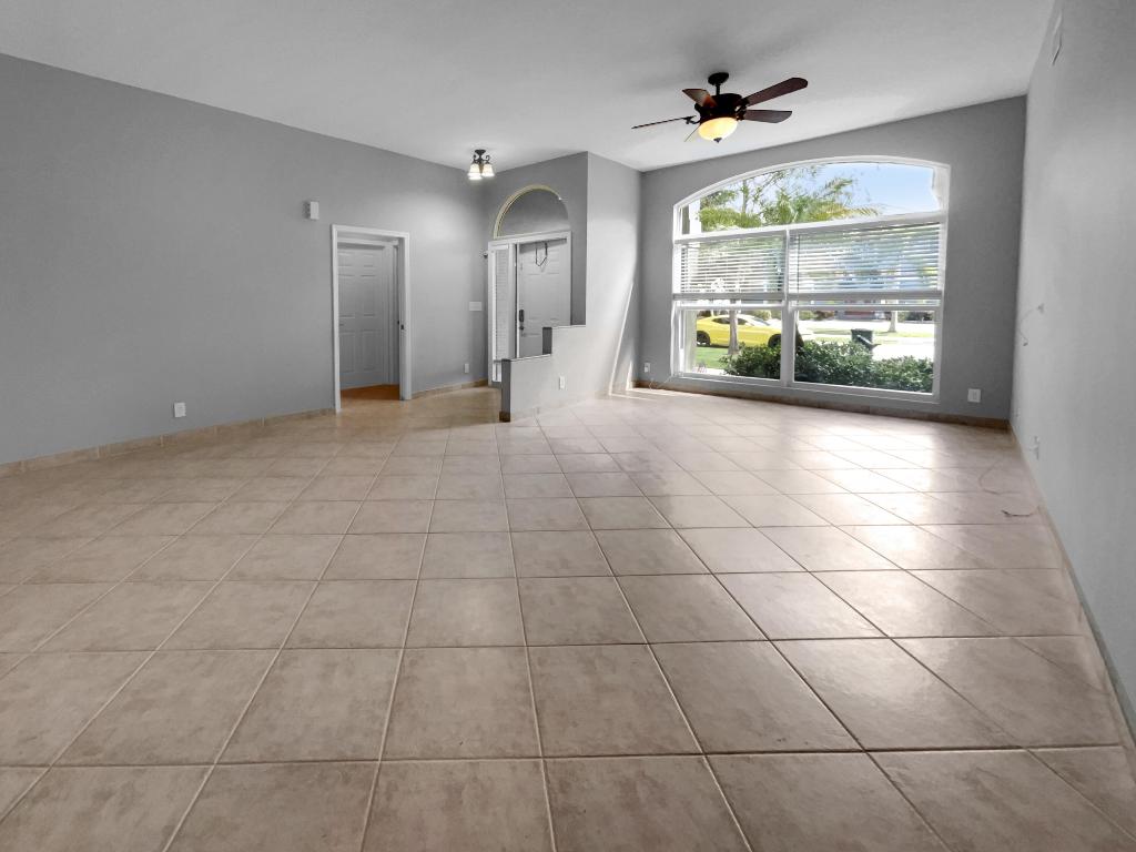 WINSTON PARK - Residential