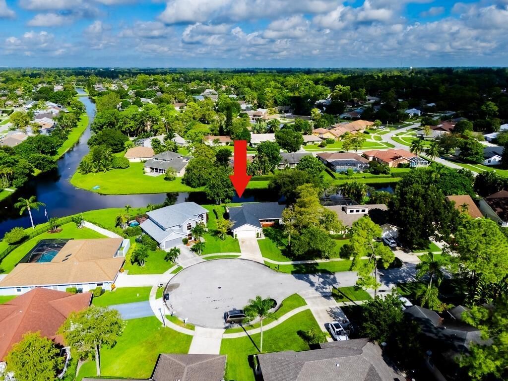 Photo of 13951 Barberry Court, Wellington, FL 33414 (MLS # R11128378)