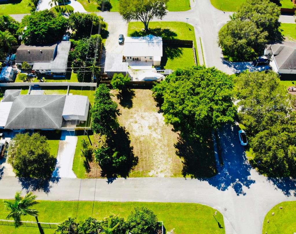 Photo of 4802 Bonanza Road, Lake Worth, FL 33467 (MLS # R11140033)
