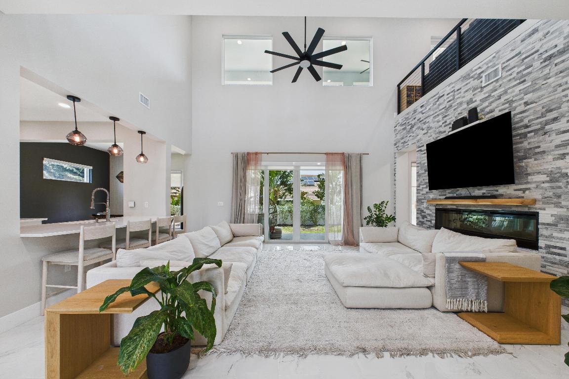 RIO VILLA UNIT III - Residential