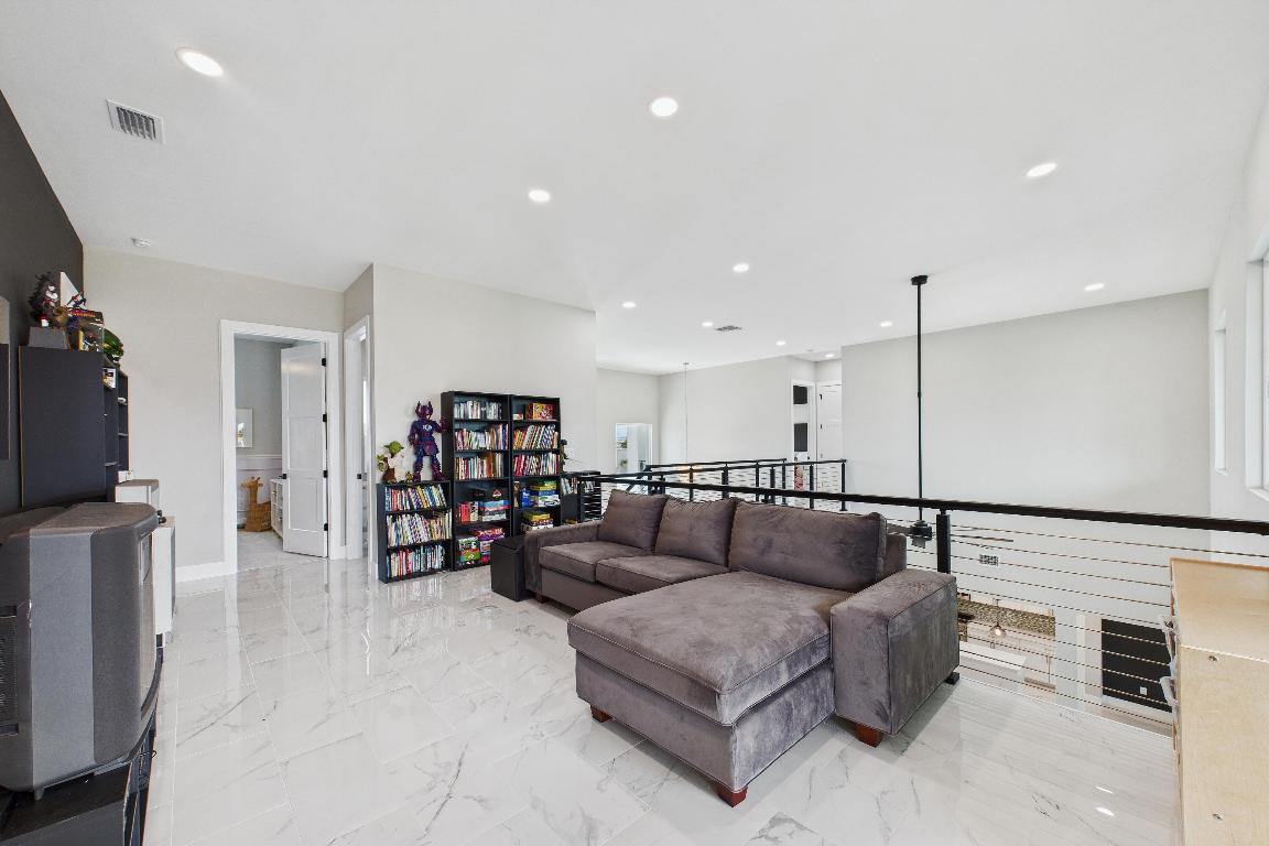 RIO VILLA UNIT III - Residential