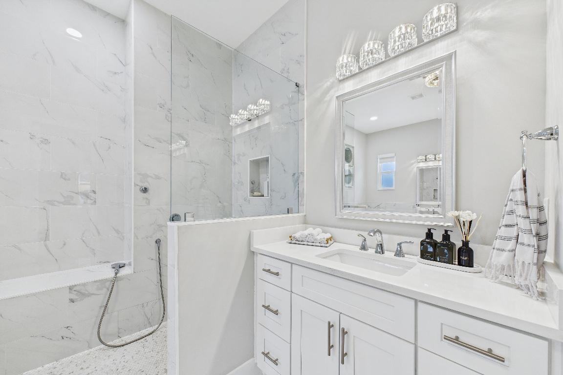 RIO VILLA UNIT III - Residential