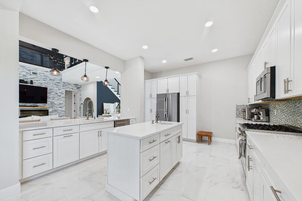 RIO VILLA UNIT III - Residential