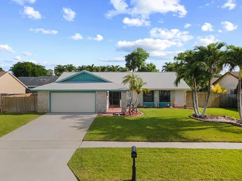 141 Roycourt Circle, Royal Palm Beach, FL MLS: R11087686