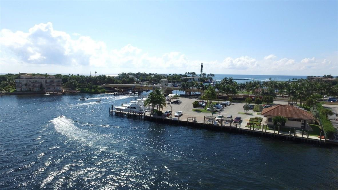 Lighthouse Point First Se - Residential