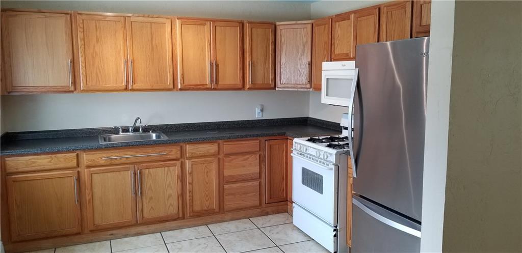 CRESTVIEW - Residential Lease