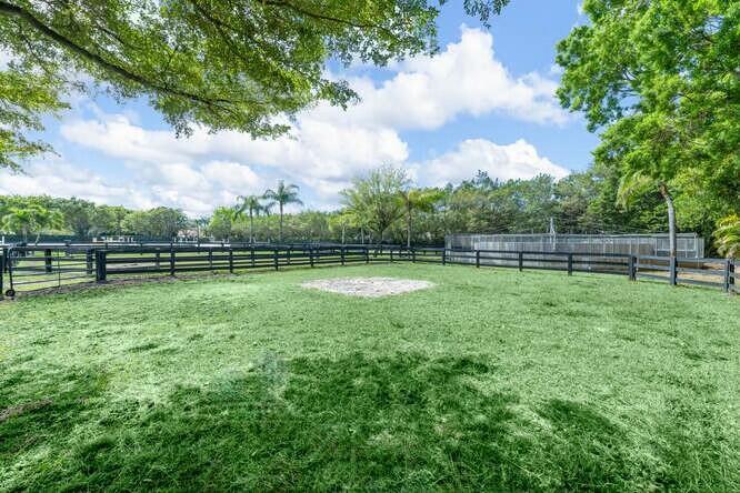 SADDLE TRAIL PARK OF WELL - Residential Lease