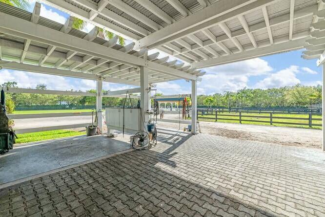 SADDLE TRAIL PARK OF WELL - Residential Lease