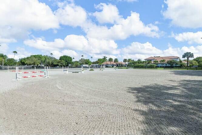 SADDLE TRAIL PARK OF WELL - Residential Lease