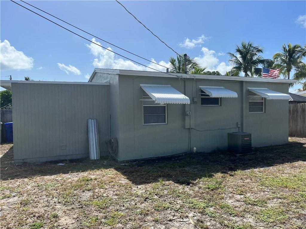 Collier Manor 2nd Add 37- - Residential