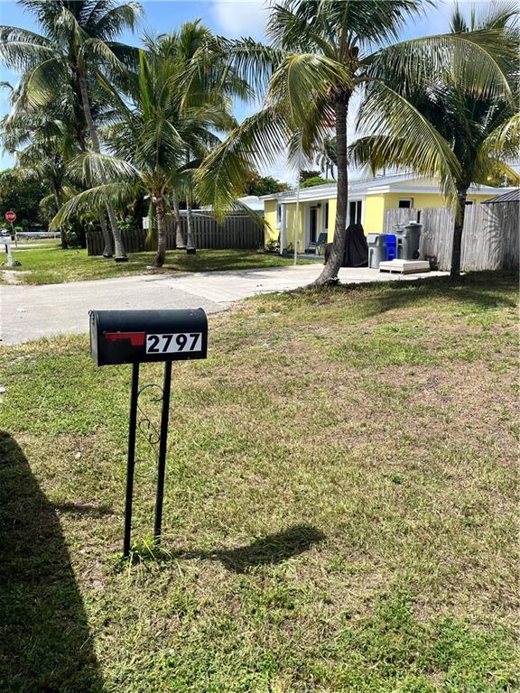 Collier Manor 2nd Add 37- - Residential