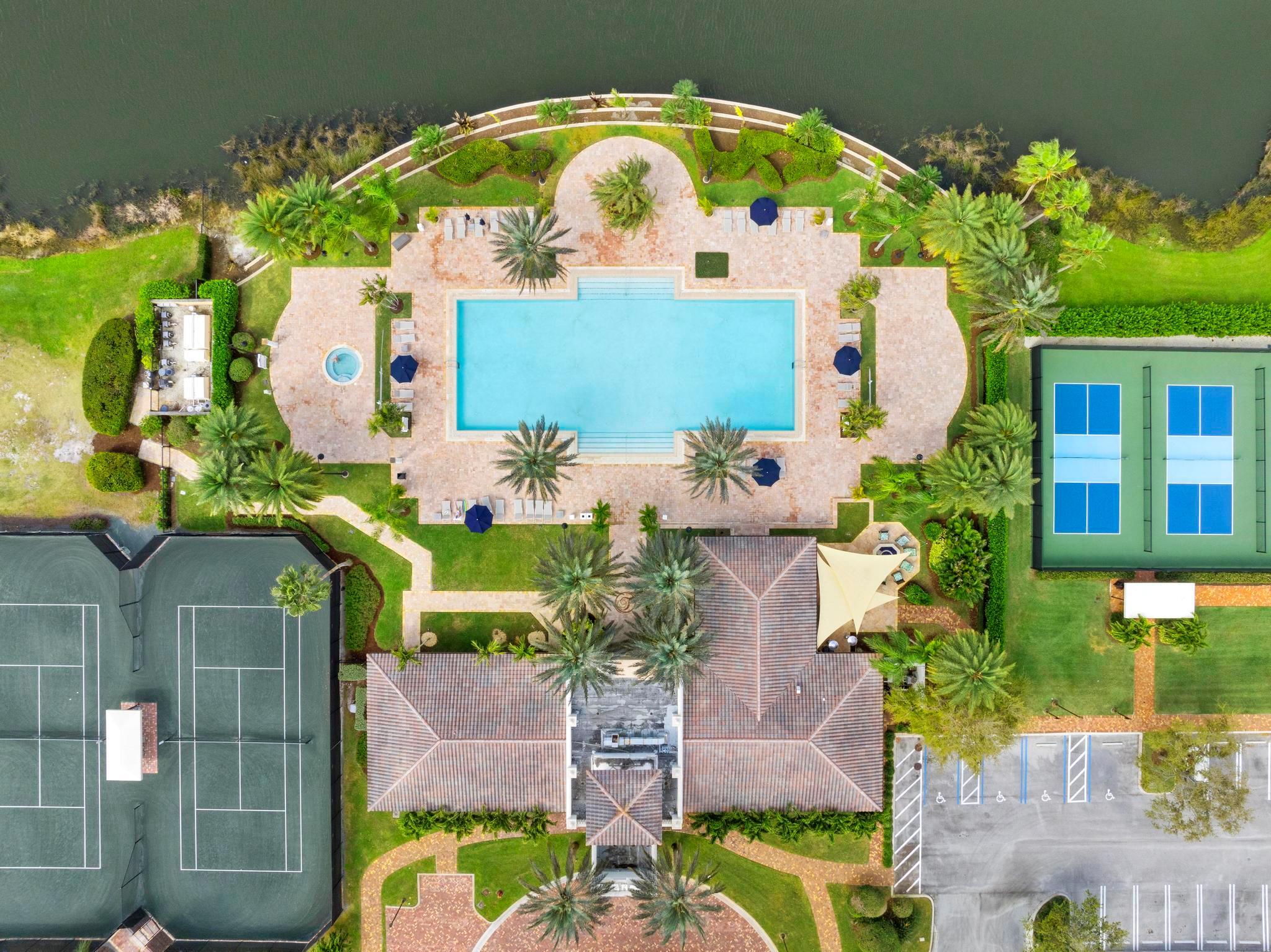Tesoro Club - Residential