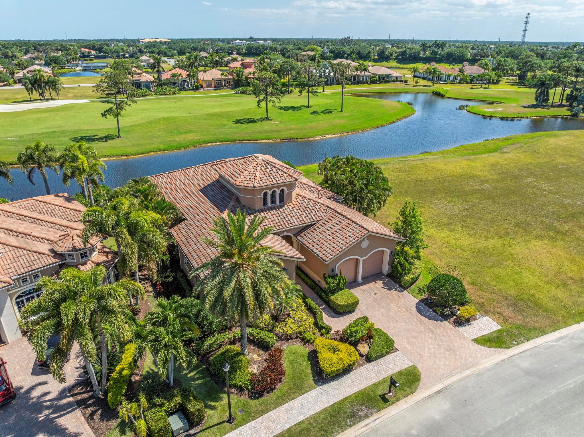 Tesoro Club - Residential