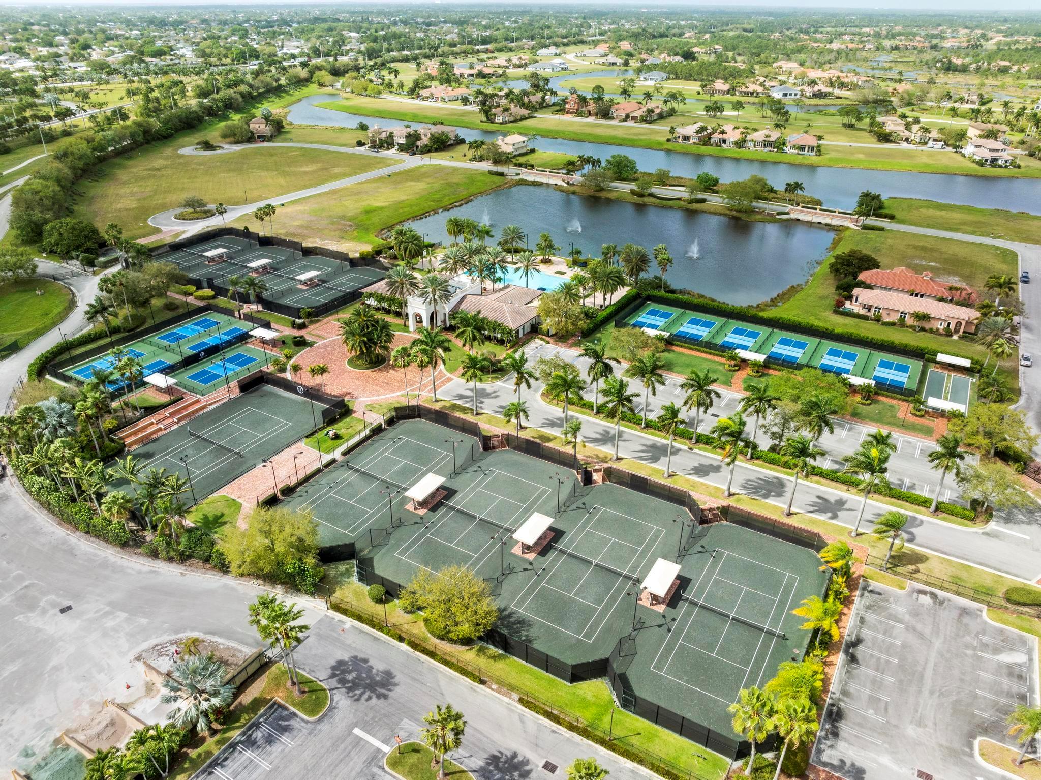 Tesoro Club - Residential