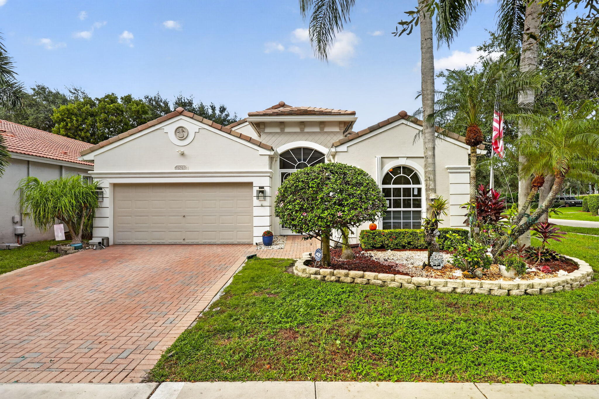 7575 New Holland Way