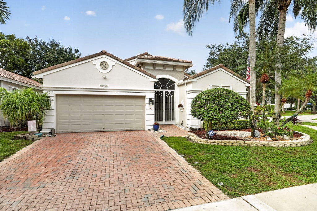 Photo of 7575 New Holland Way, Boynton Beach, FL 33437 (MLS # B26088714)