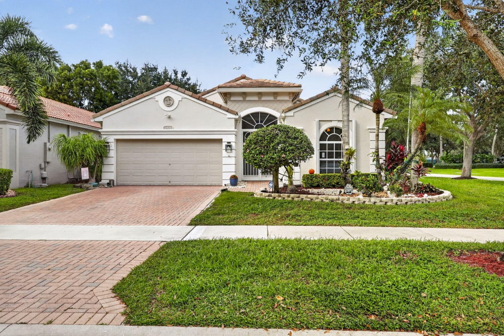 Photo of 7575 New Holland Way, Boynton Beach, FL 33437 (MLS # B26088714)