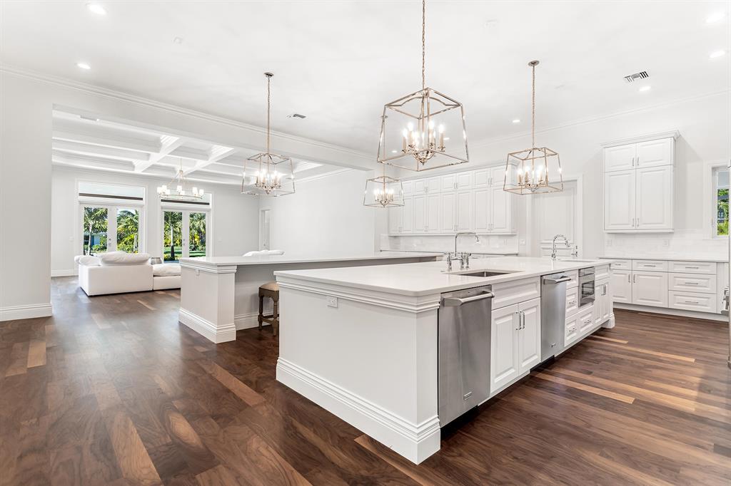 HORSESHOE ACRES - Residential