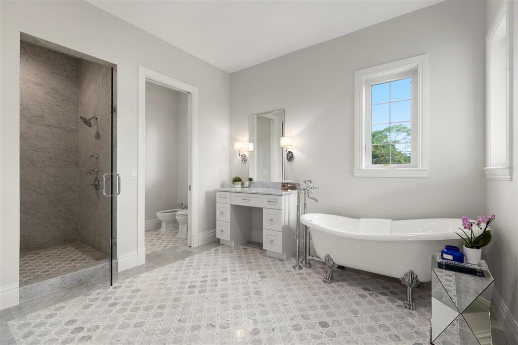 HORSESHOE ACRES - Residential