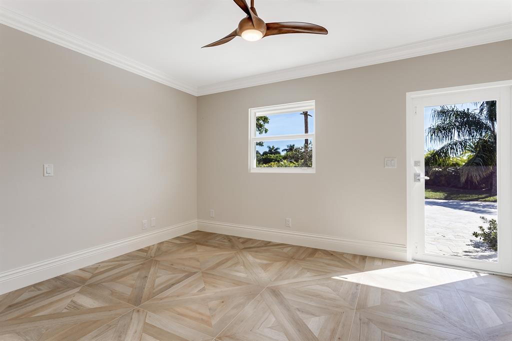 HORSESHOE ACRES - Residential