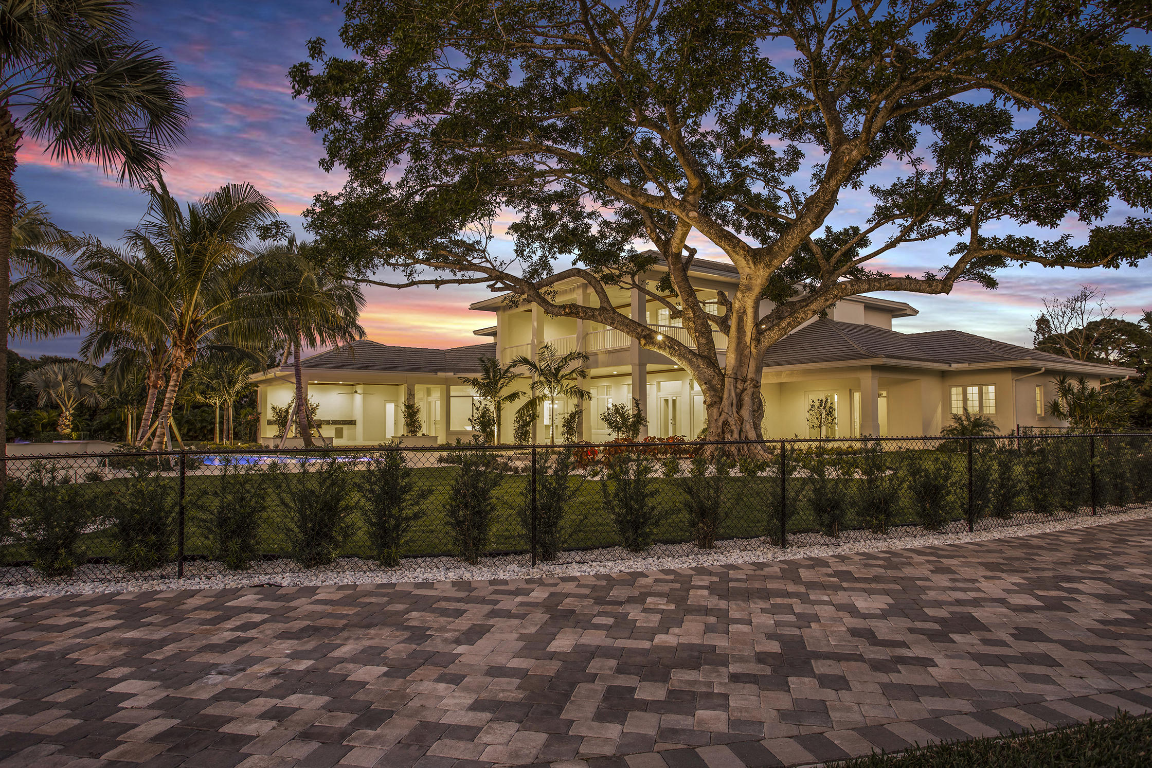 HORSESHOE ACRES - Residential