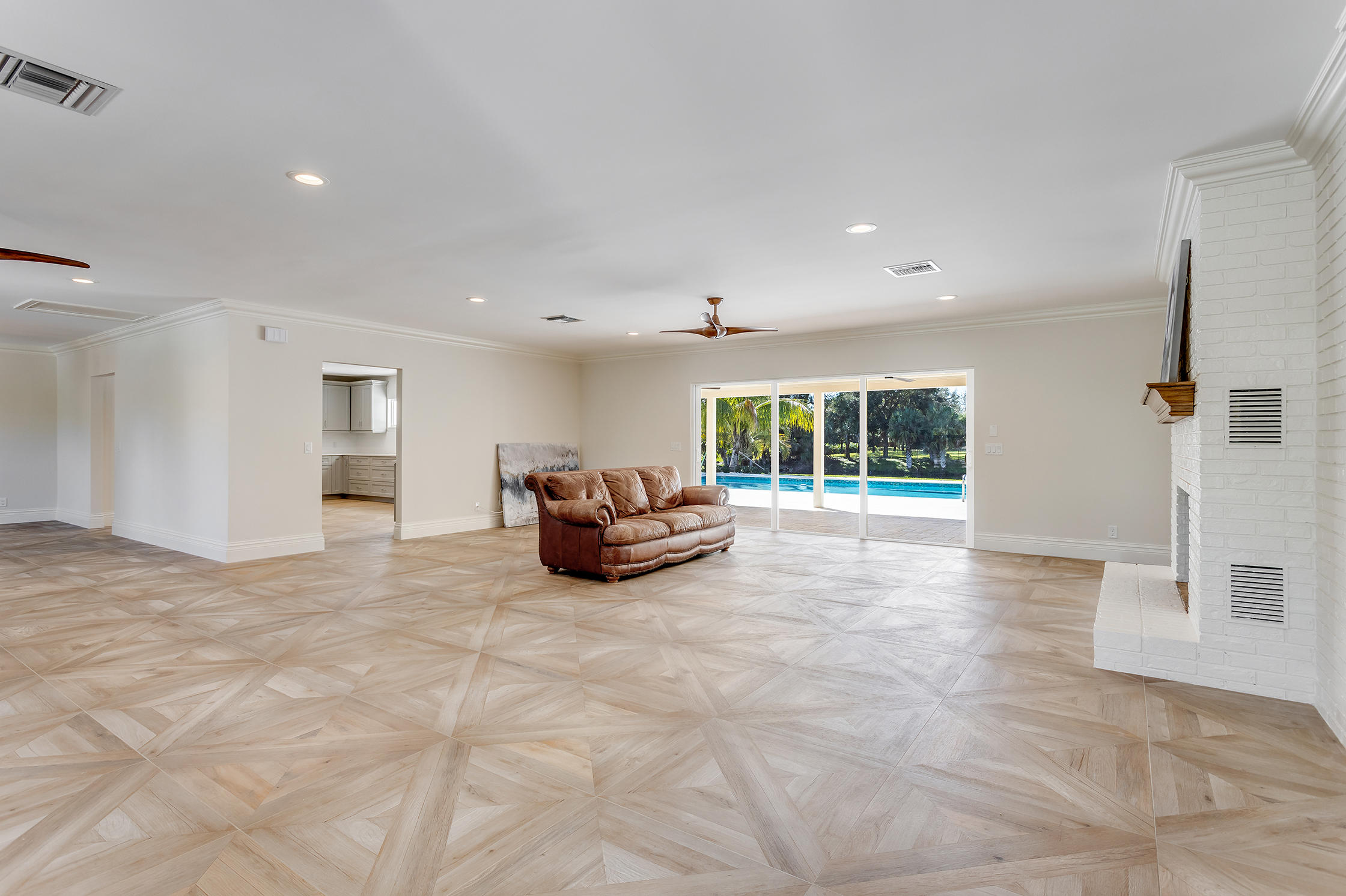 HORSESHOE ACRES - Residential