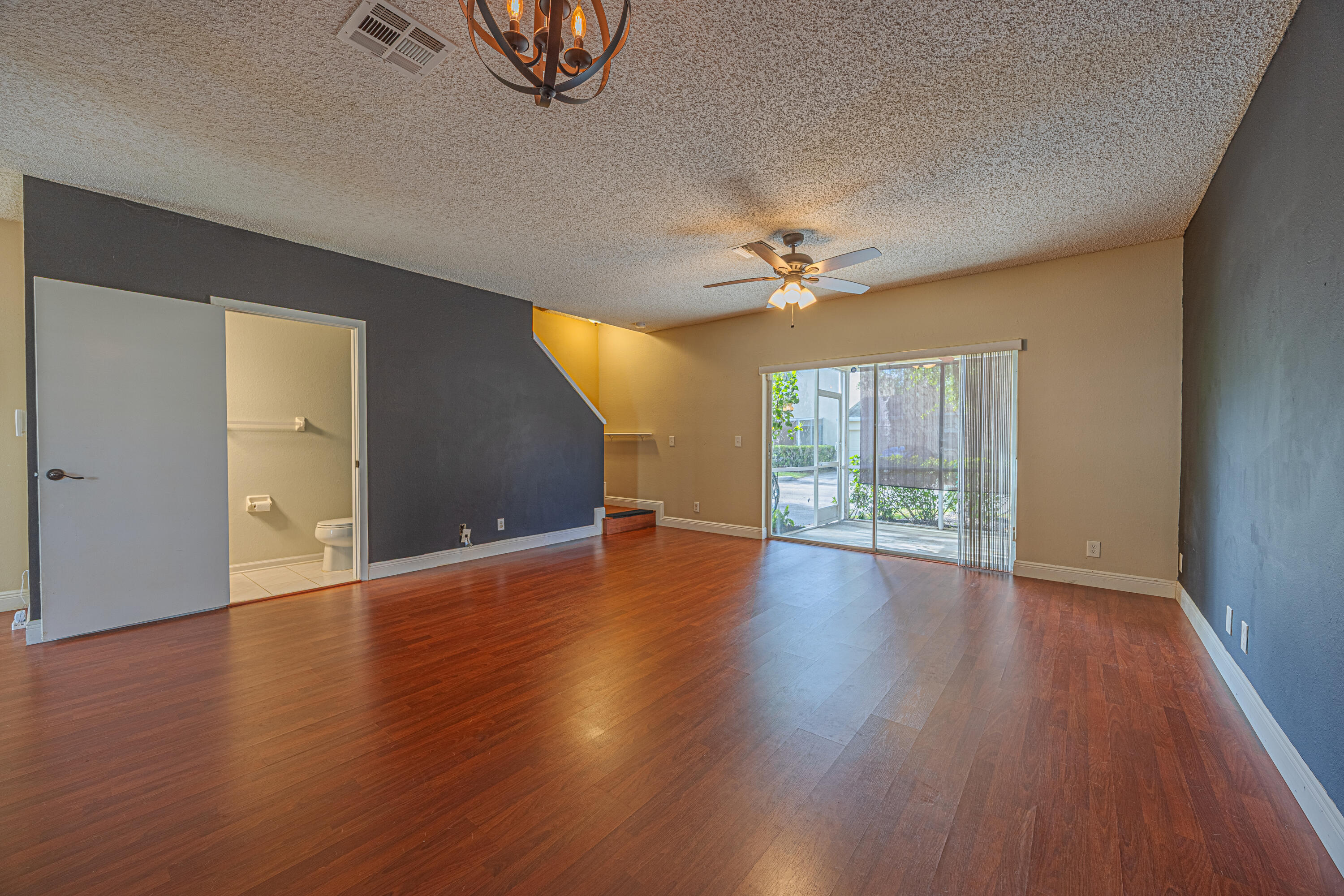 LAND SECTION 6-SOUTH - Residential