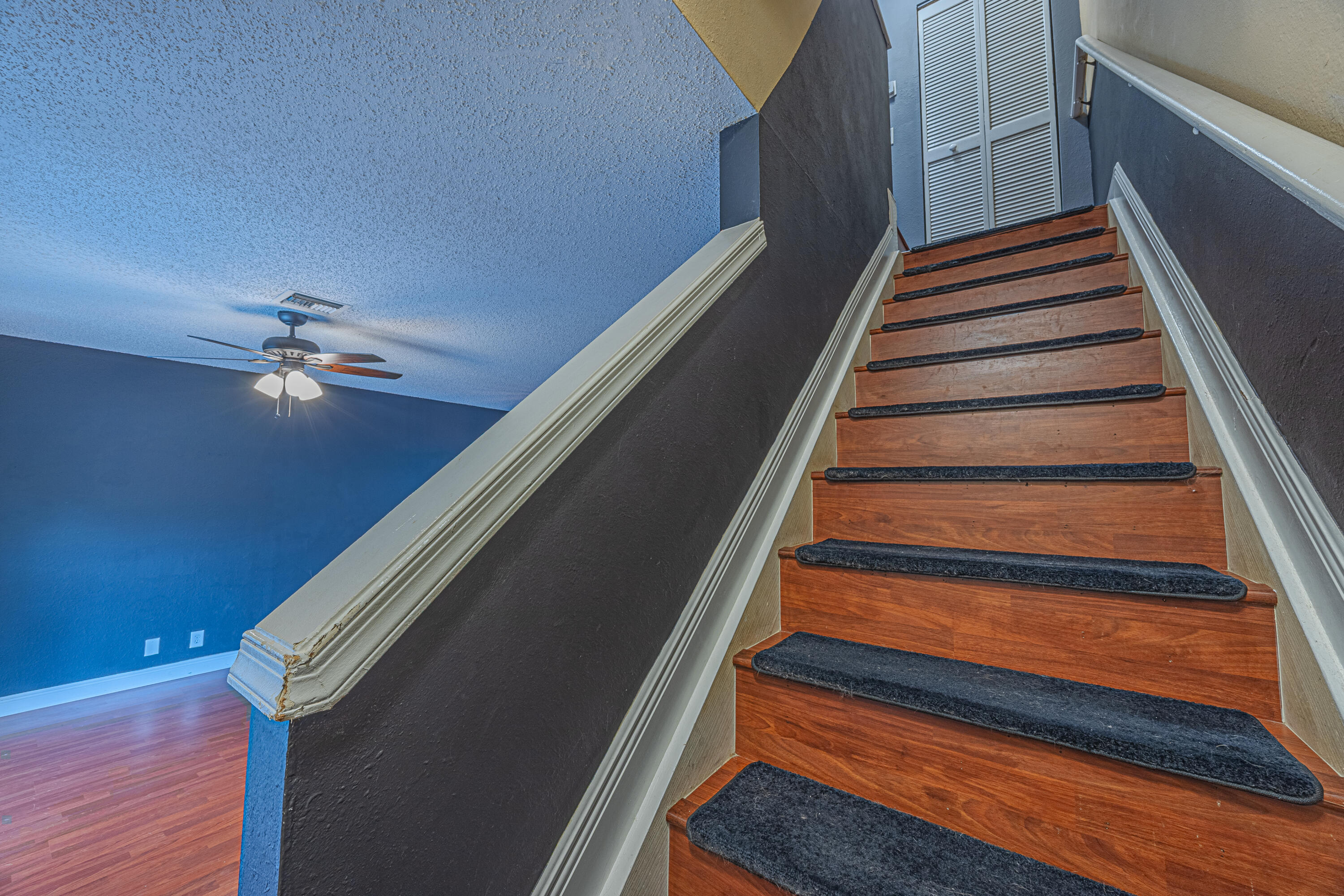 LAND SECTION 6-SOUTH - Residential