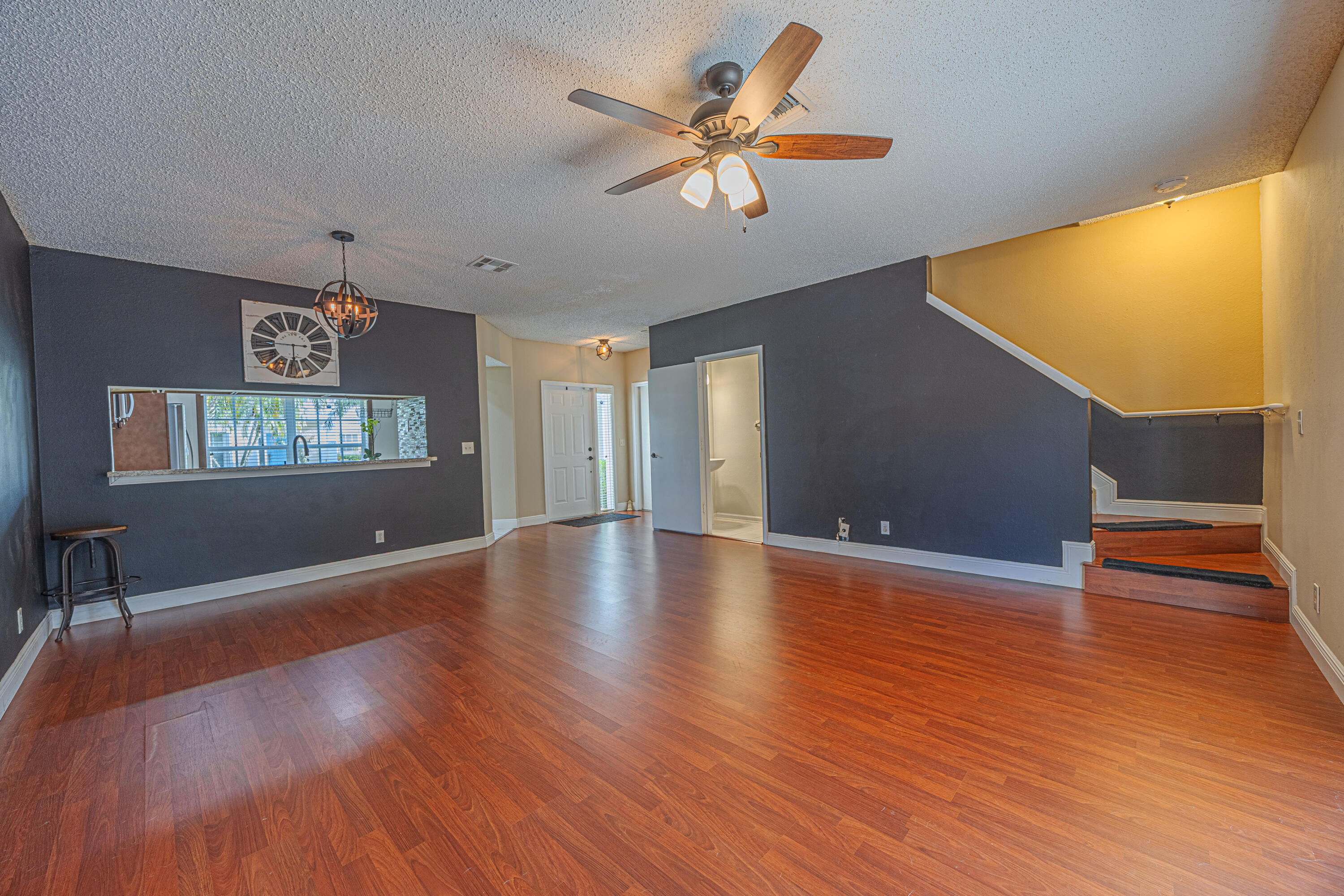 LAND SECTION 6-SOUTH - Residential