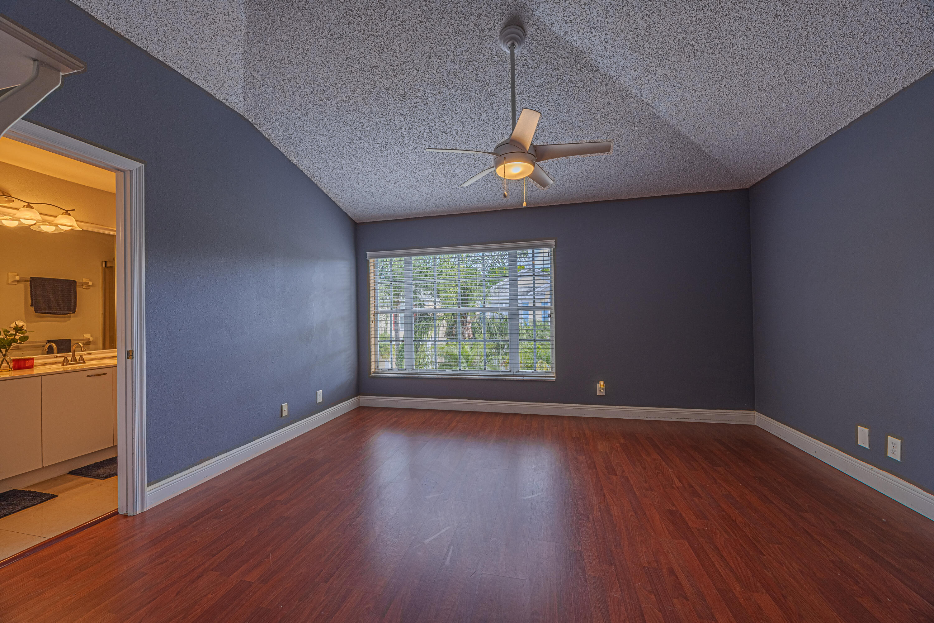 LAND SECTION 6-SOUTH - Residential