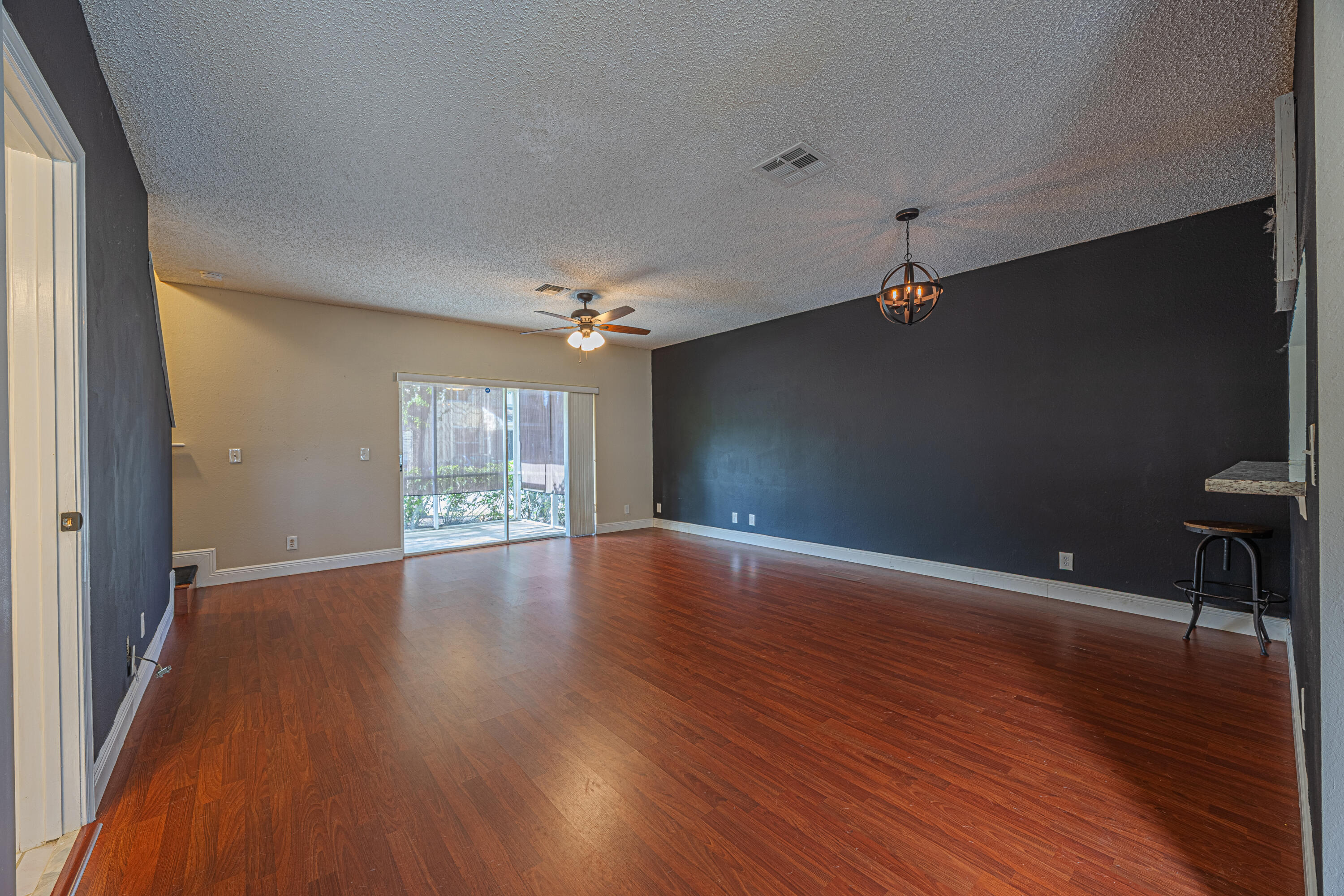 LAND SECTION 6-SOUTH - Residential