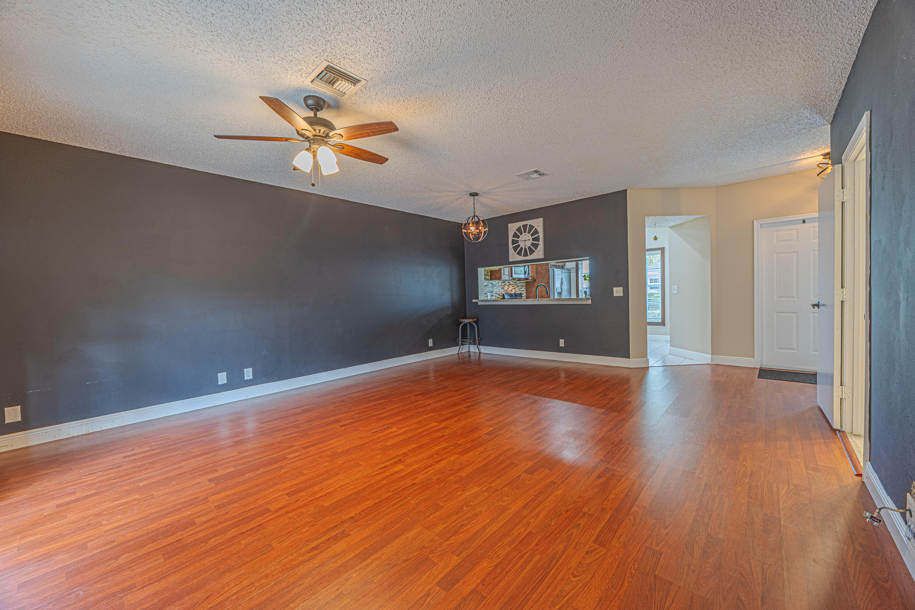 LAND SECTION 6-SOUTH - Residential