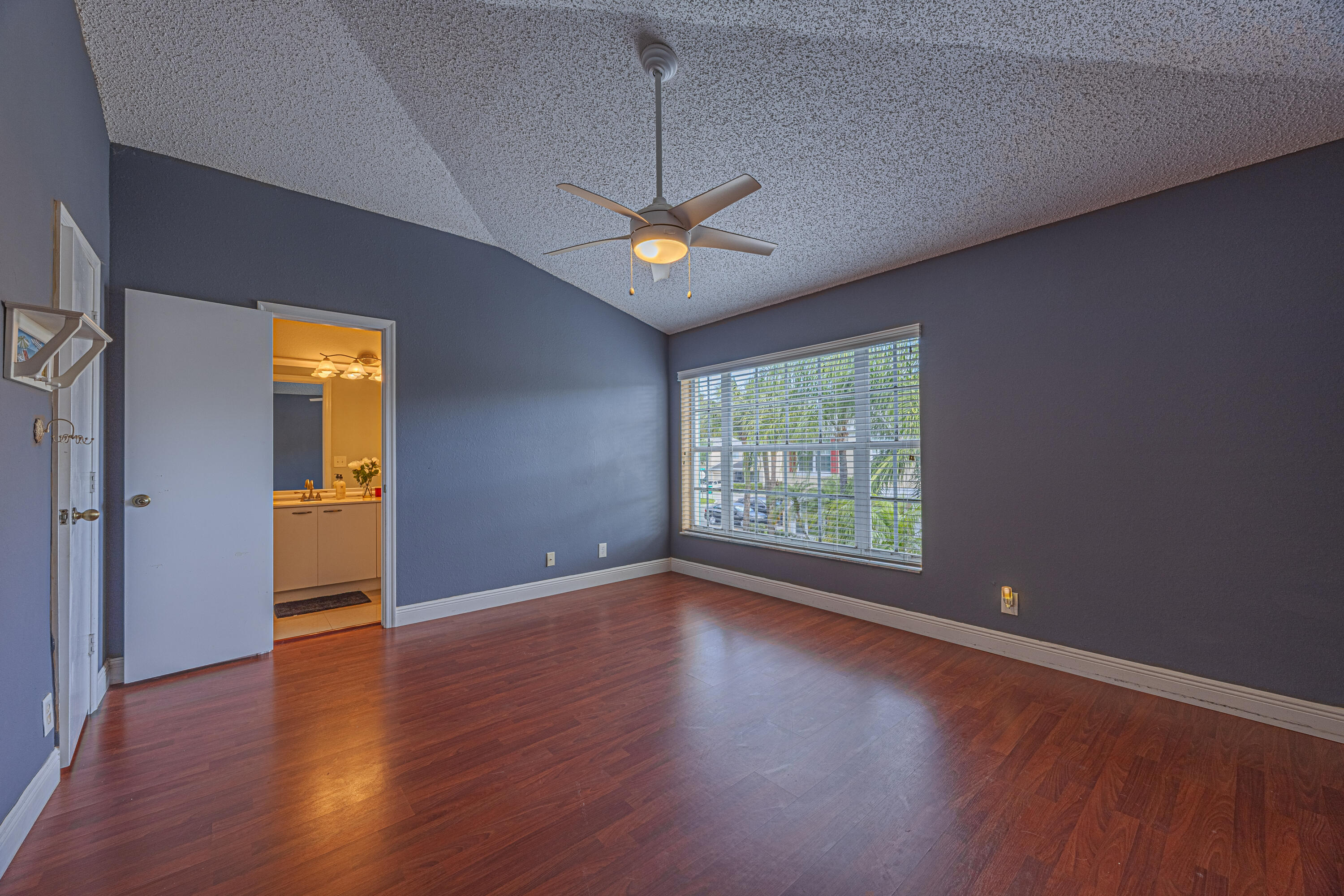 LAND SECTION 6-SOUTH - Residential