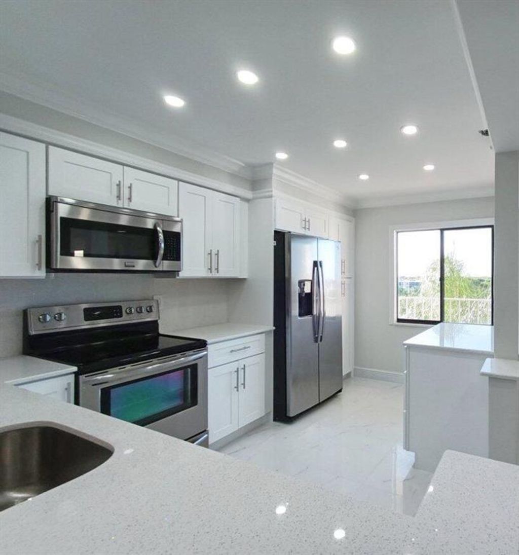 Photo of 7290 Kinghurst Drive Dr #606, Delray Beach, FL 33446 (MLS # R10816229)