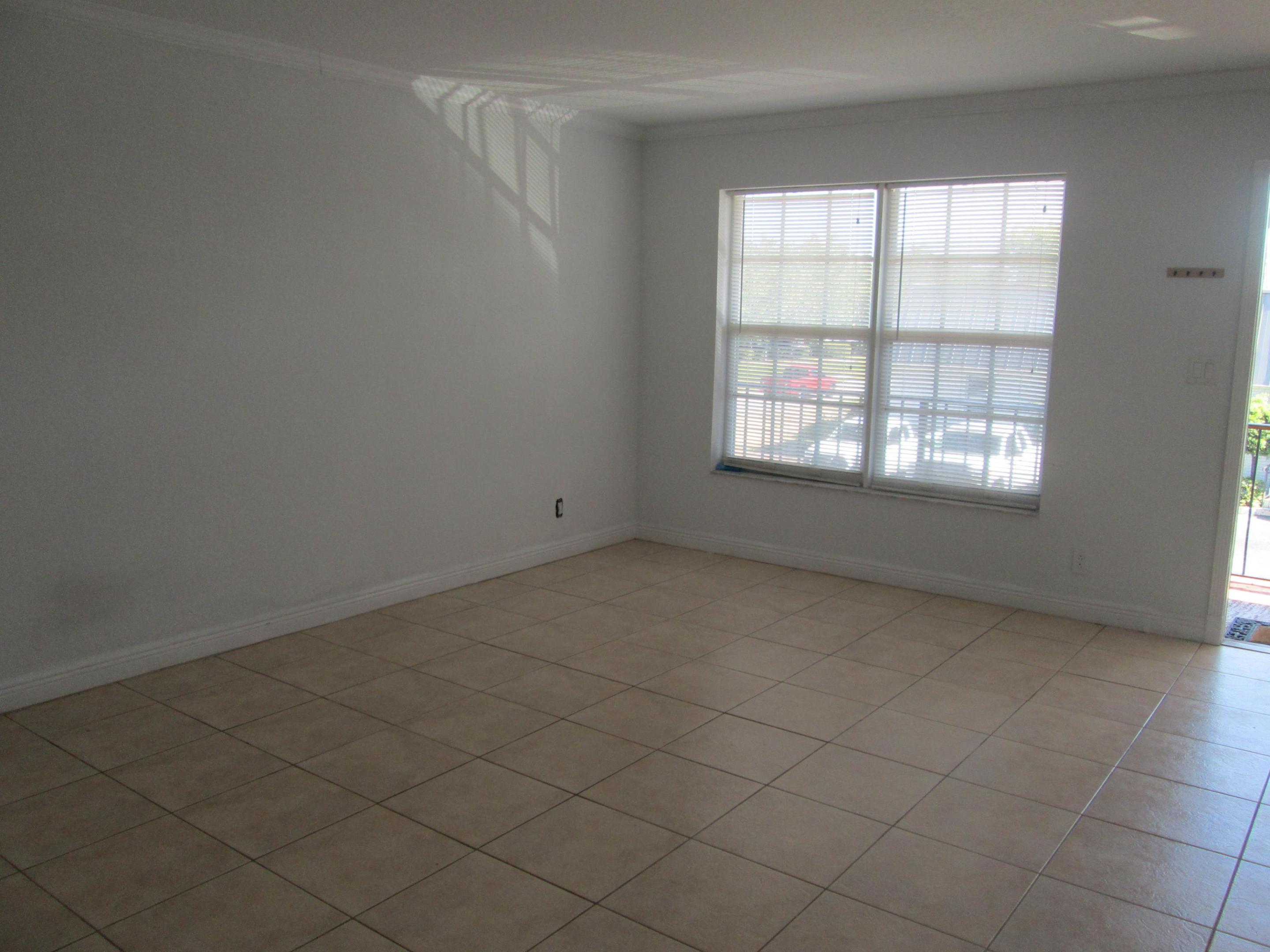 ALMONT VILLAS CONDO - Residential Lease