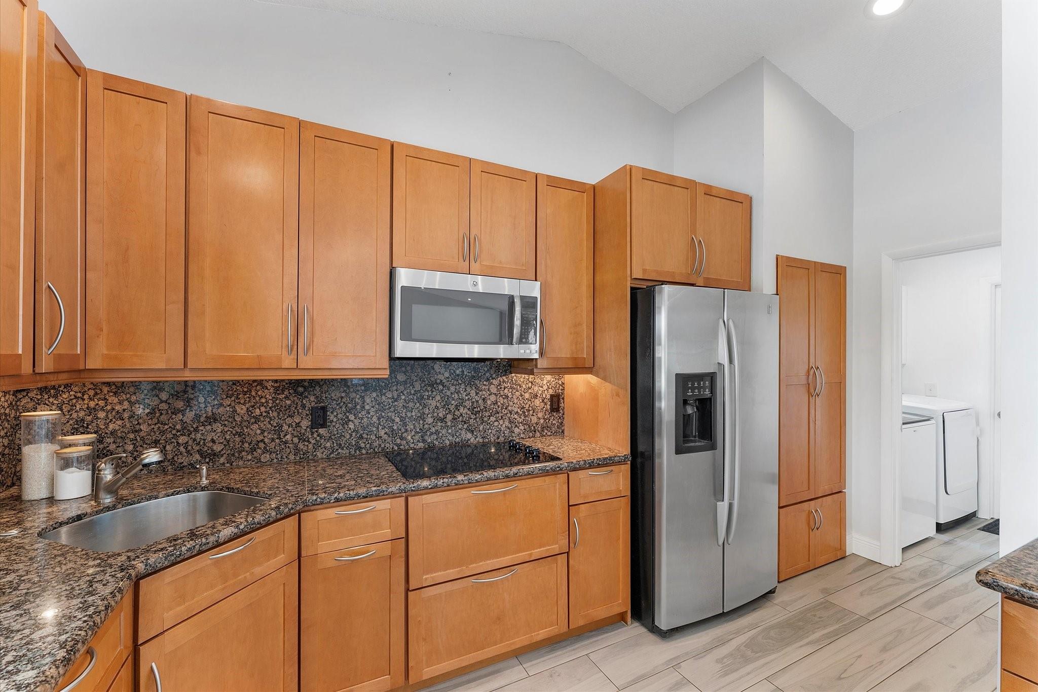Shadow Wood 80-38 B - Residential