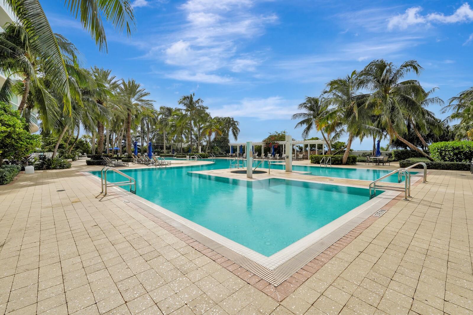 Plaza At Oceanside - Residential