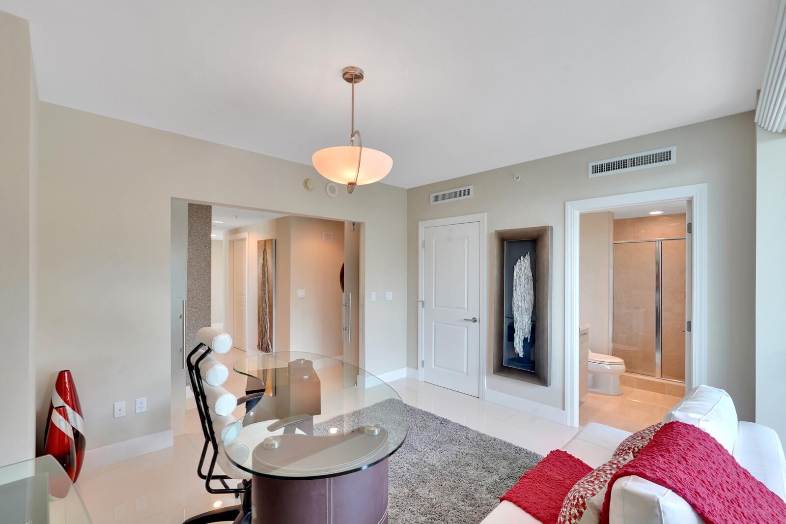 Plaza At Oceanside - Residential