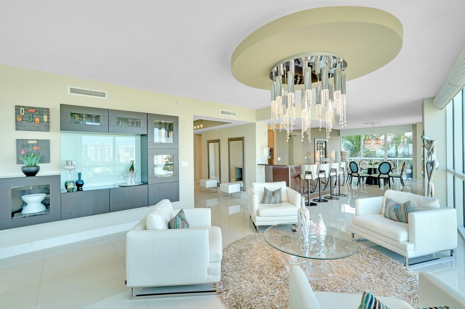 Plaza At Oceanside - Residential