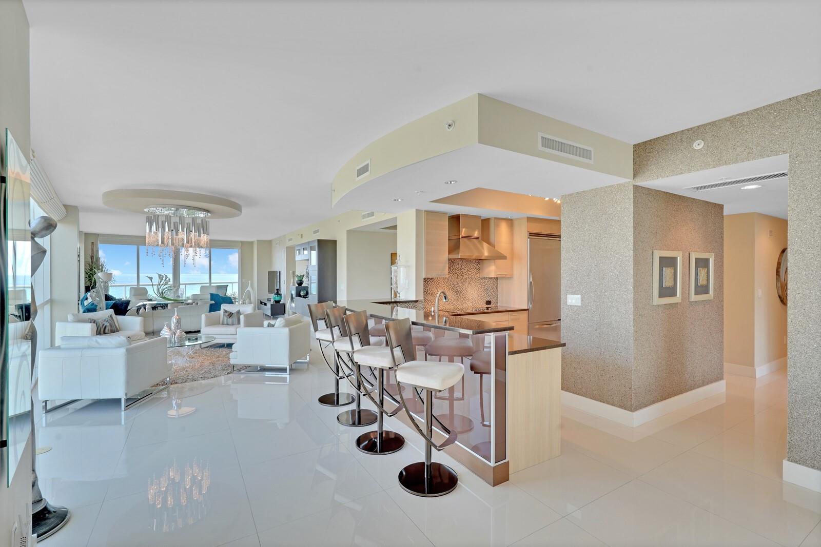 Plaza At Oceanside - Residential