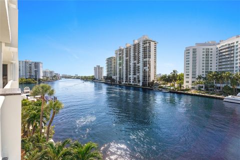 Photo of 2800 E Sunrise Blvd #5C, Fort Lauderdale, FL 33304 (MLS # F10532915)