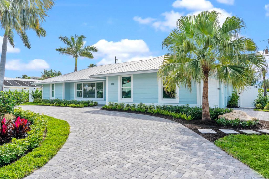Photo of 1131 Fairview Lane, Singer Island, FL 33404 (MLS # R10961919)