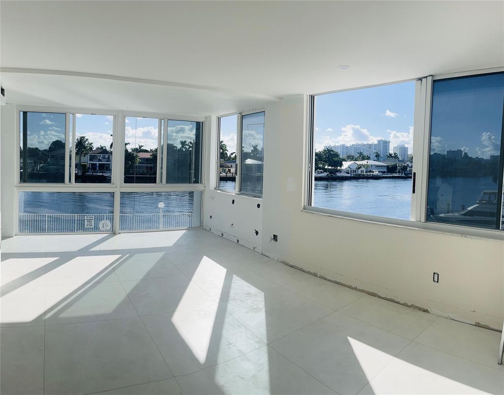 Photo of 3100 NE 49th Street #204, Fort Lauderdale, FL 33308 (MLS # F10468380)