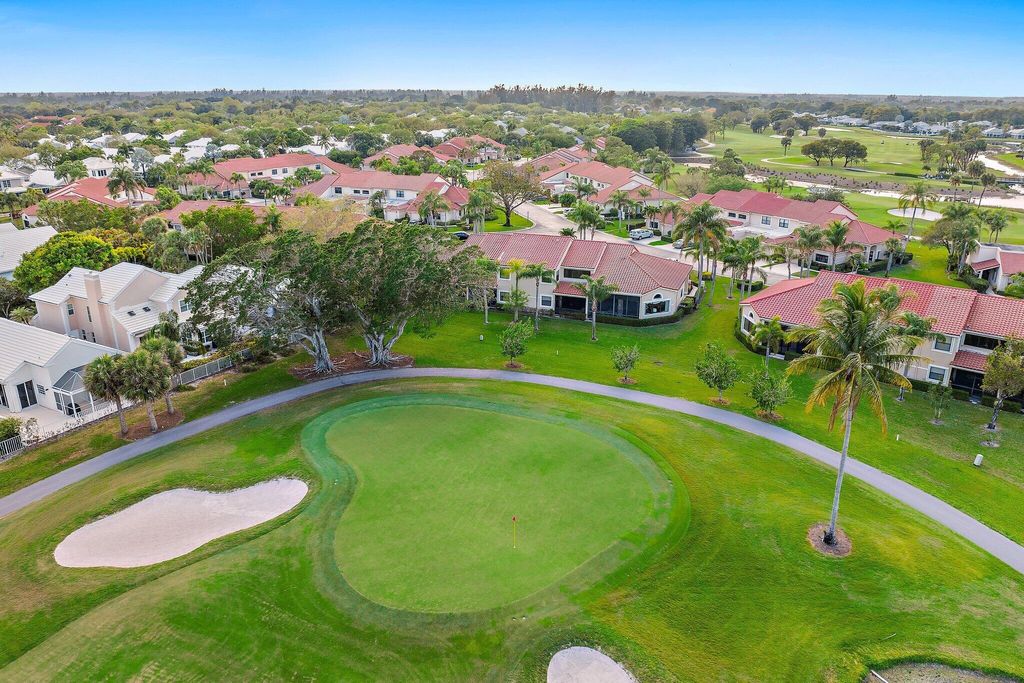 Photo of 866 Windermere Way, Palm Beach Gardens, FL 33418 (MLS # R10872344)