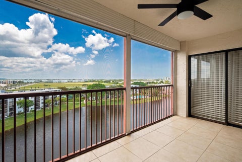 Tiny photo for 2215 Cypress Island Drive #906, Pompano Beach, FL 33069 (MLS # B26042263)