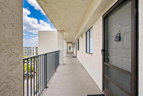 Tiny photo for 2215 Cypress Island Drive #906, Pompano Beach, FL 33069 (MLS # B26042263)