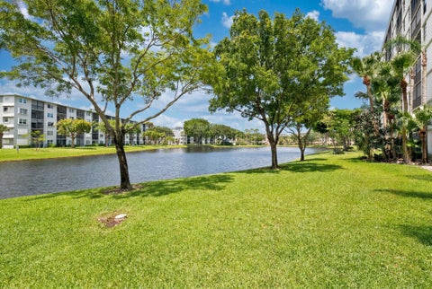 Tiny photo for 2215 Cypress Island Drive #906, Pompano Beach, FL 33069 (MLS # B26042263)