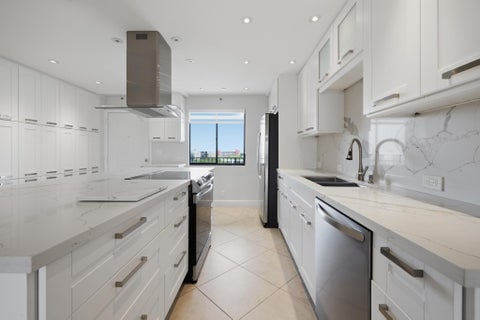 Tiny photo for 2215 Cypress Island Drive #906, Pompano Beach, FL 33069 (MLS # B26042263)