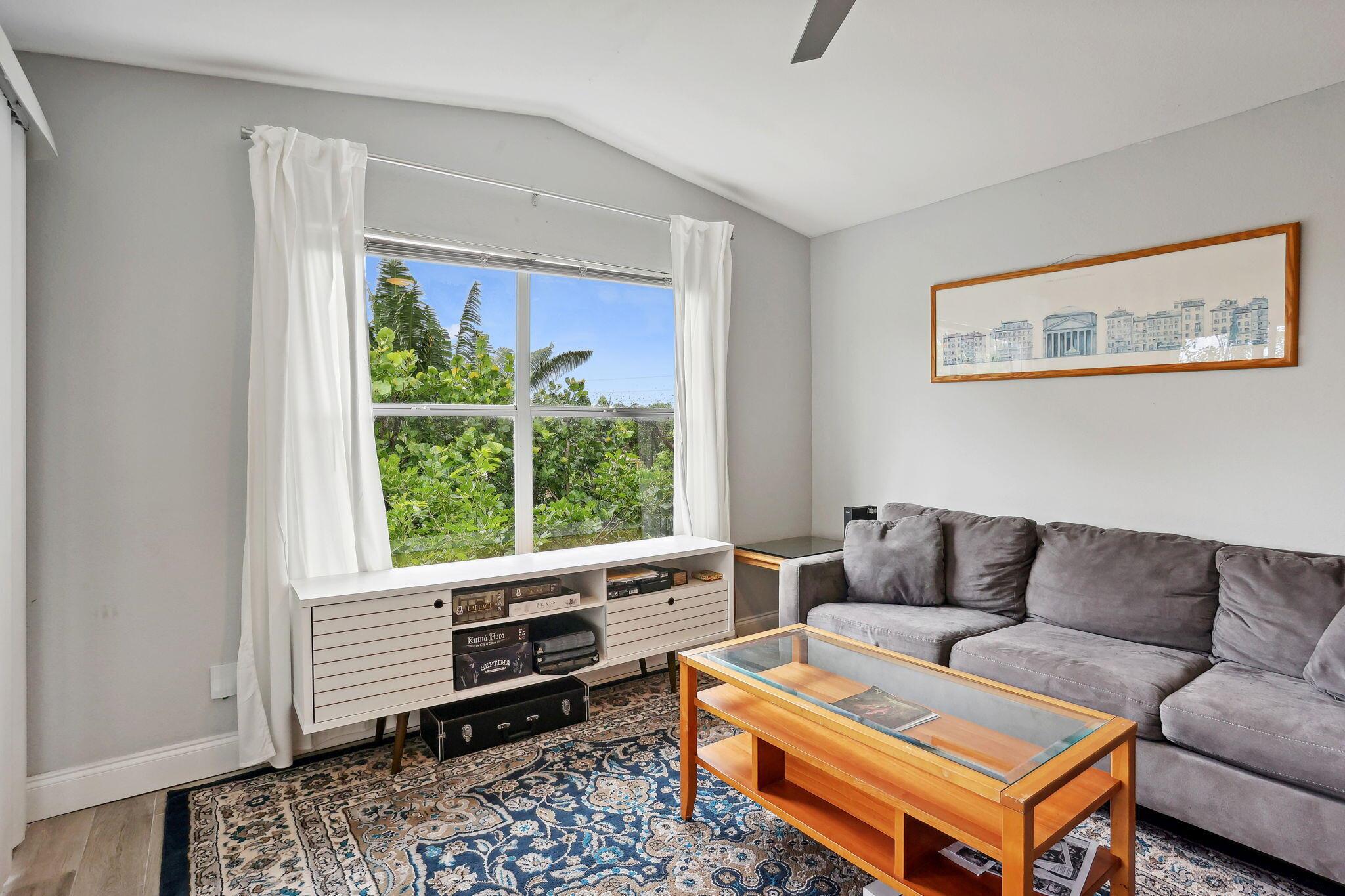 VERANO AT DELRAY CONDO - Residential Lease