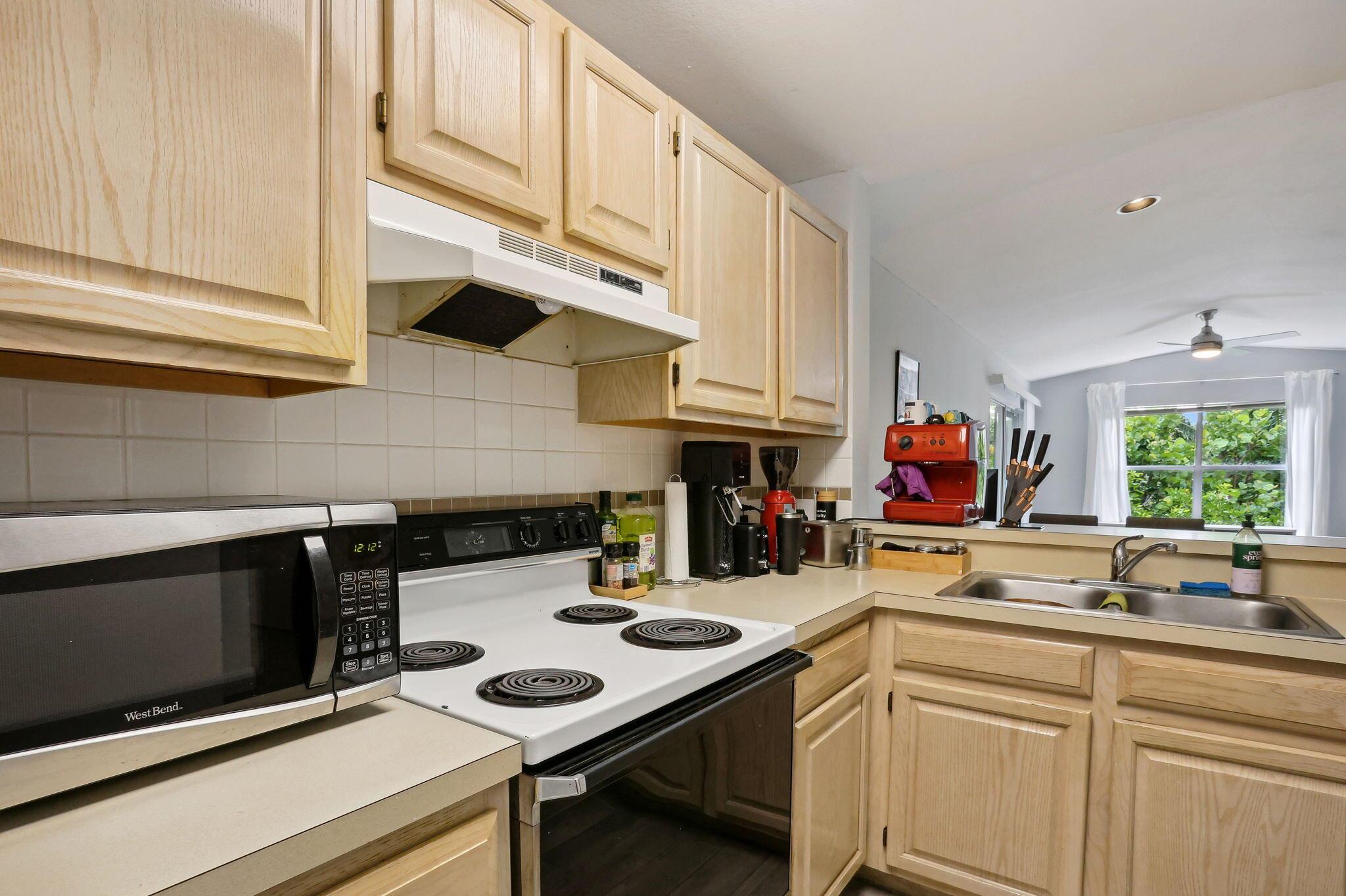 VERANO AT DELRAY CONDO - Residential Lease